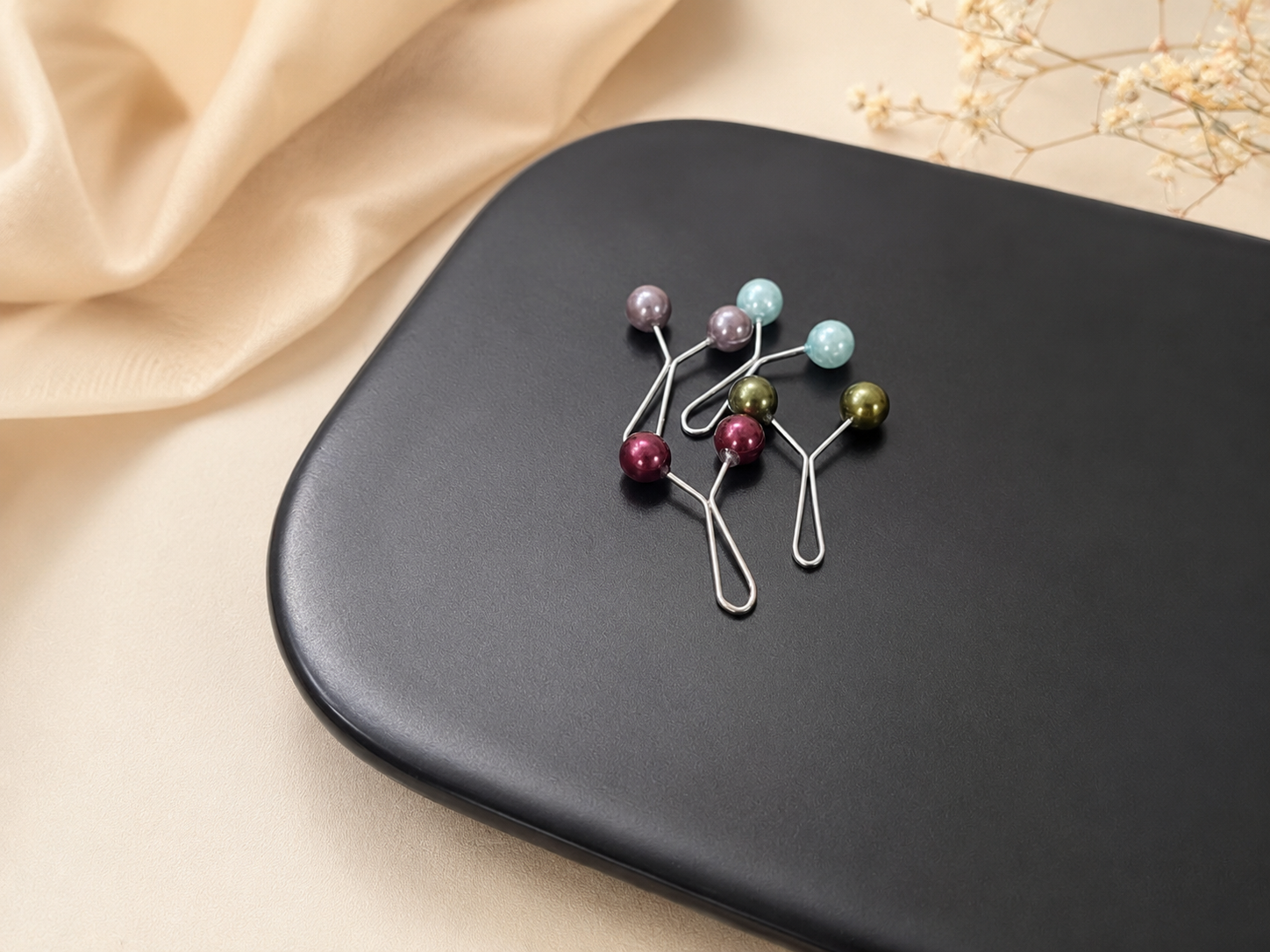 Pack of 7 Pearl Scarfs Clips