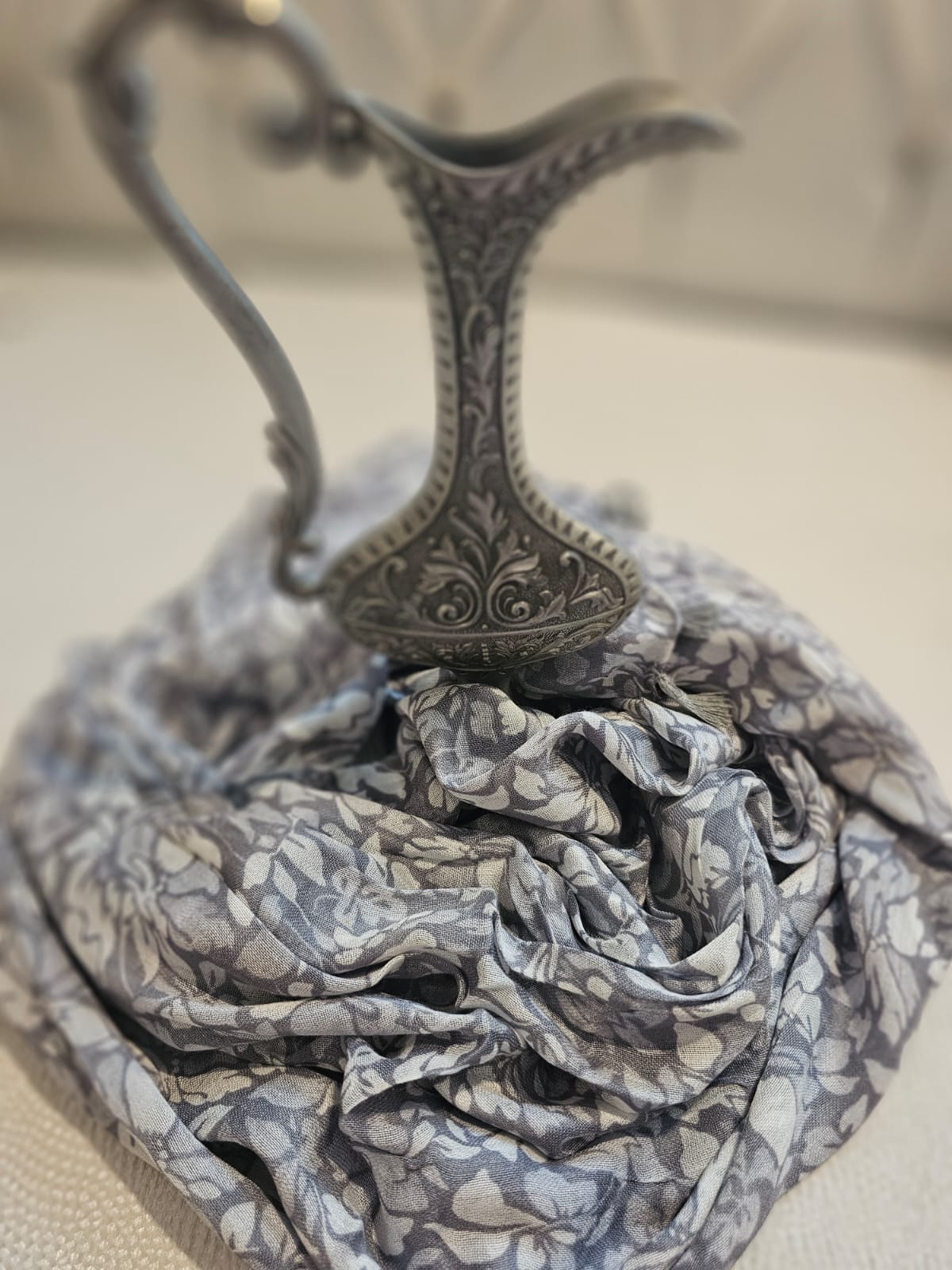 Arabic Lawn Scarf – Grey Floral Print